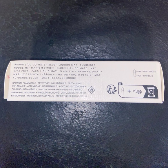 Rare Beauty Soft Pinch Matte Liquid Blush – Bliss (0.25 fl oz / 7.5 mL) - Picture 2 of 6